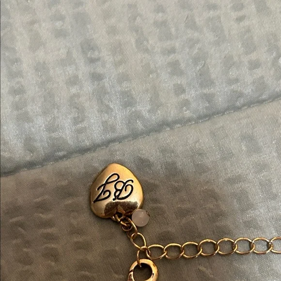 Betsey johnson pale Gold Shell Pendant Necklace with Pearls - Picture 2 of 4